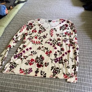 Comfy floral print lightweight sweater